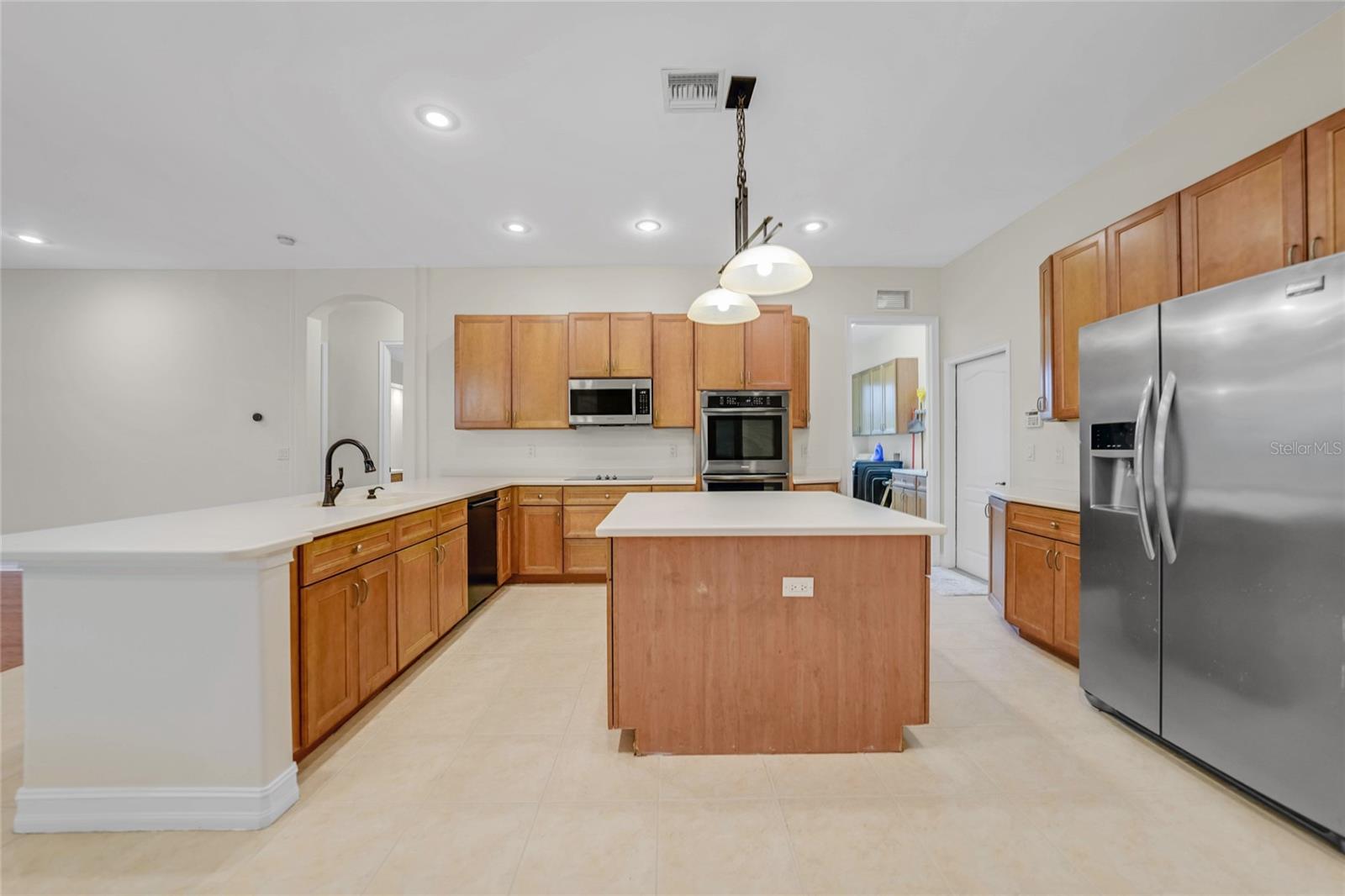 Image 9 of 52 For 15538 Applewhite Circle