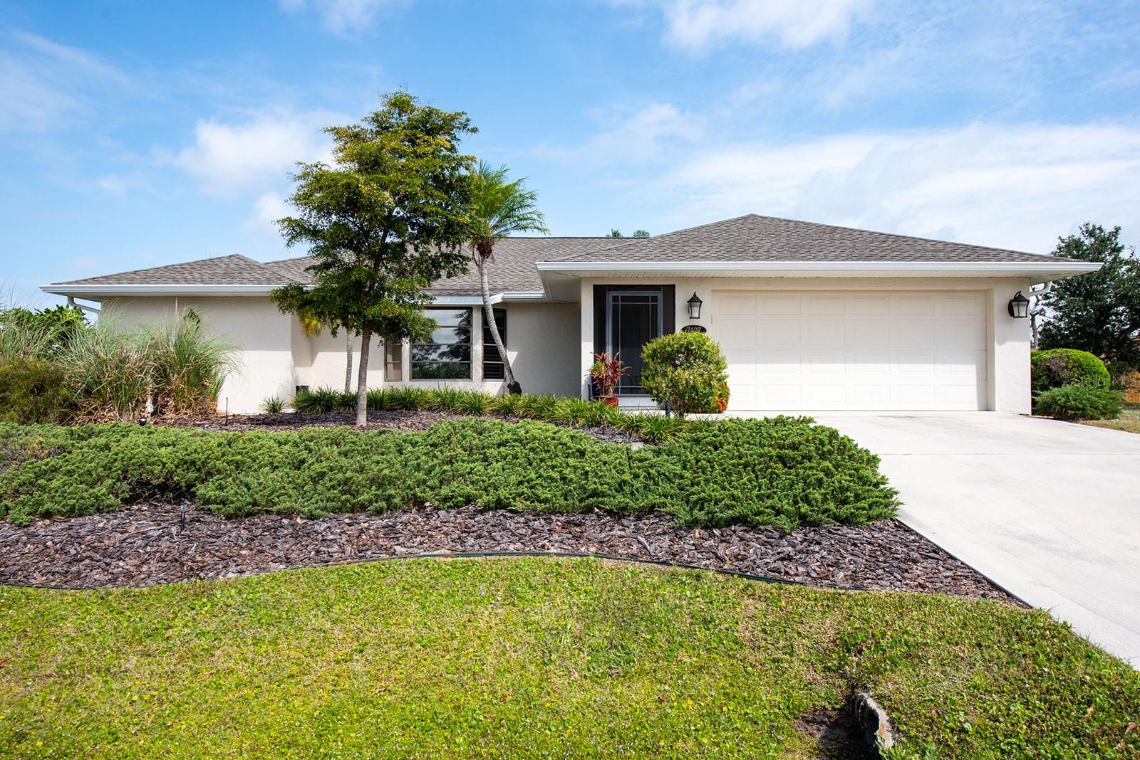 Image 4 of 68 For 7427 Escondido Street