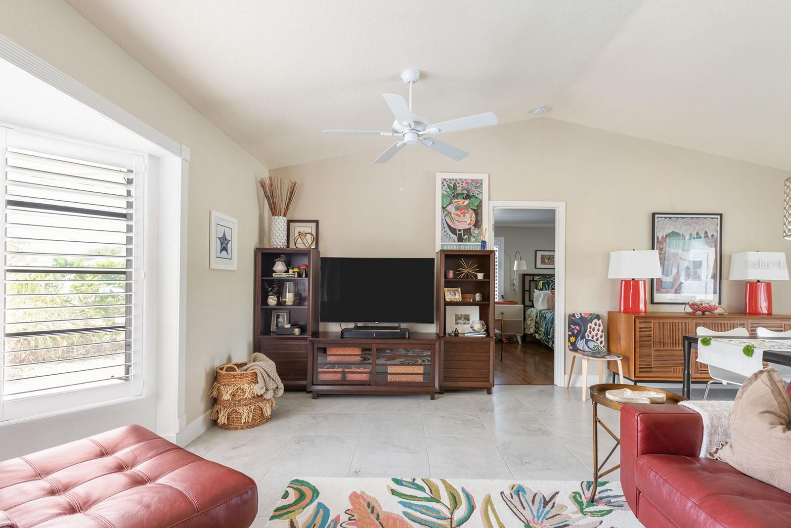 Image 9 of 68 For 7427 Escondido Street