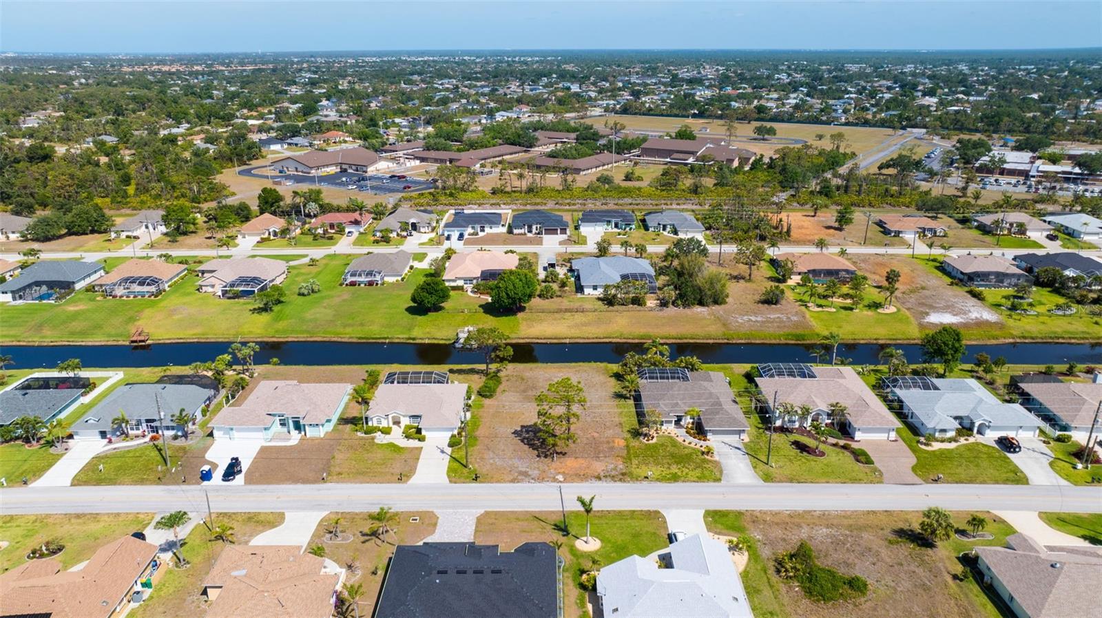 Image 8 of 12 For 437 Rotonda Circle