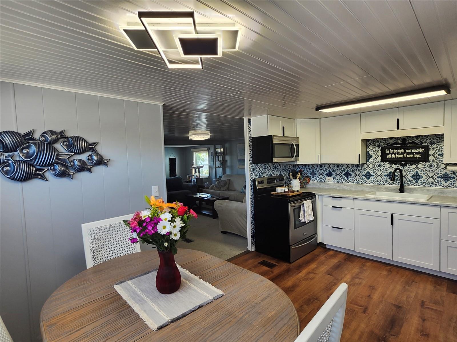 Image 10 of 35 For 1252 Kingfisher Drive