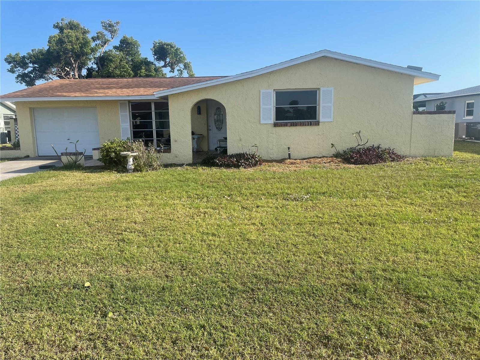 Details for 81 Oakland Hills Place, ROTONDA WEST, FL 33947
