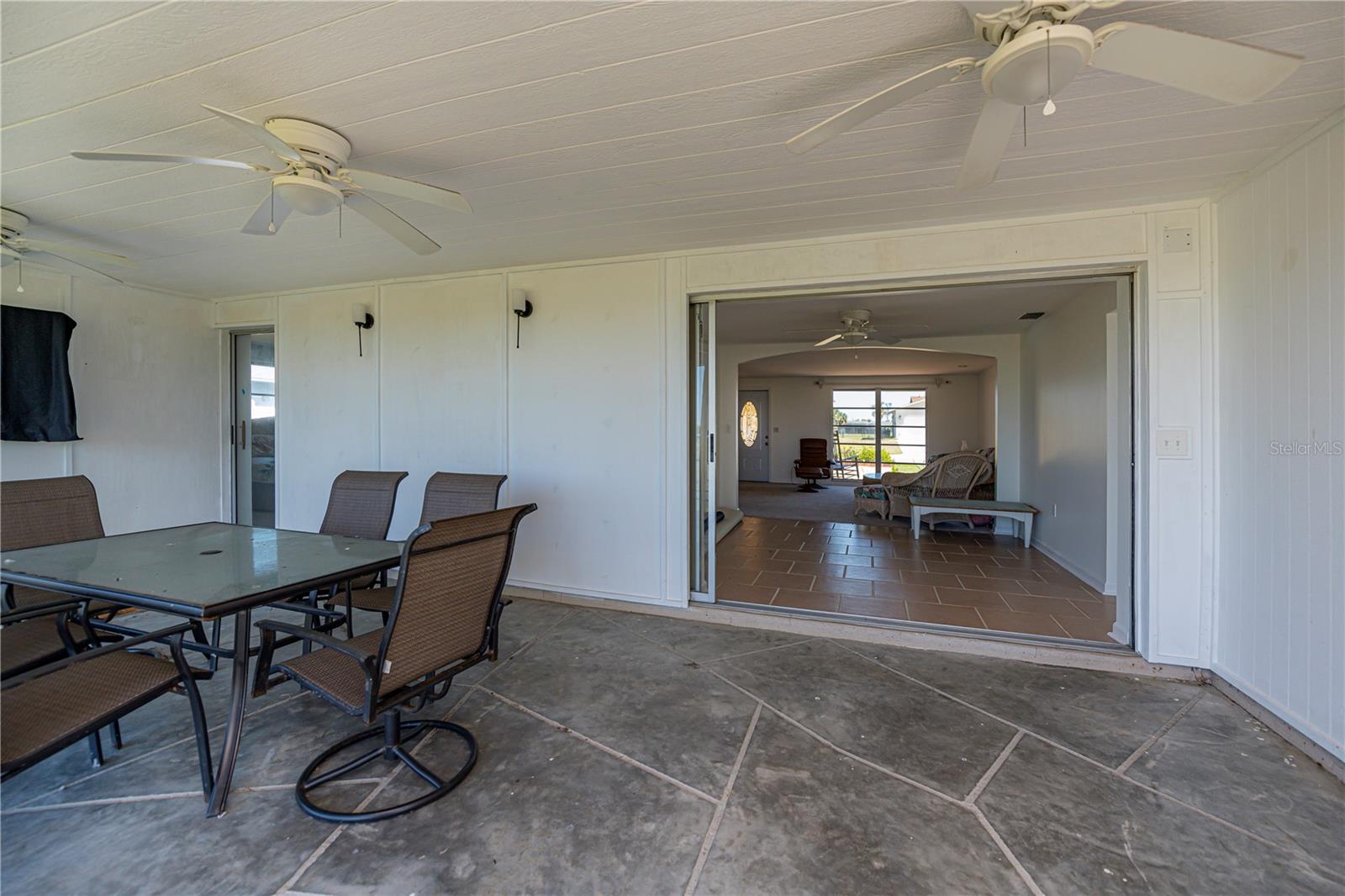 Image 33 of 53 For 81 Oakland Hills Place