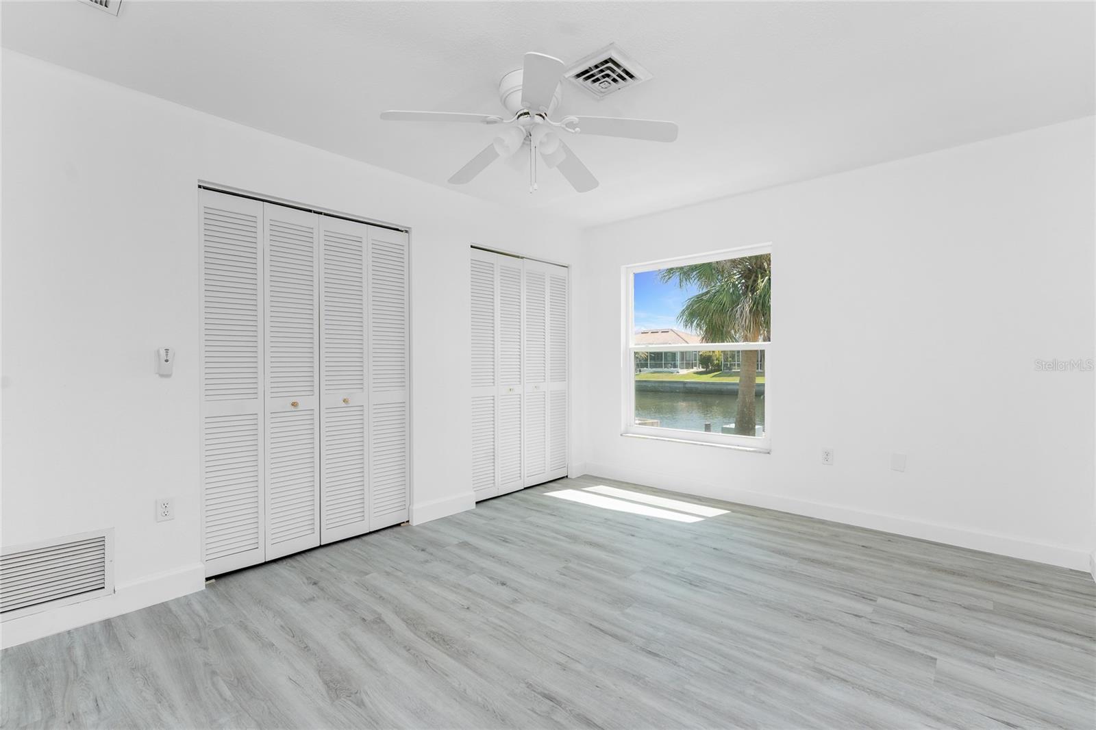 Image 16 of 33 For 5232 Conner Terrace