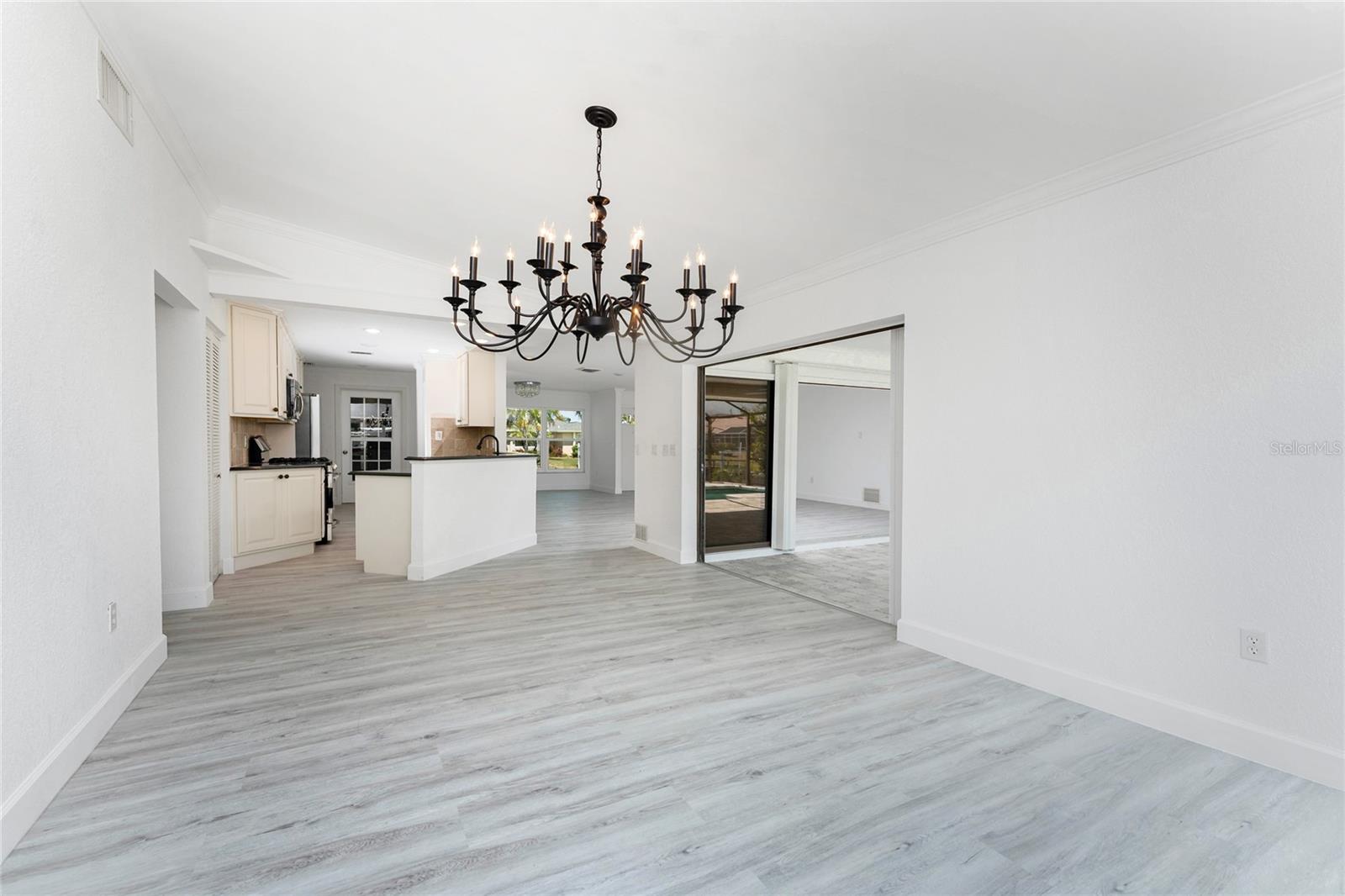 Image 9 of 33 For 5232 Conner Terrace