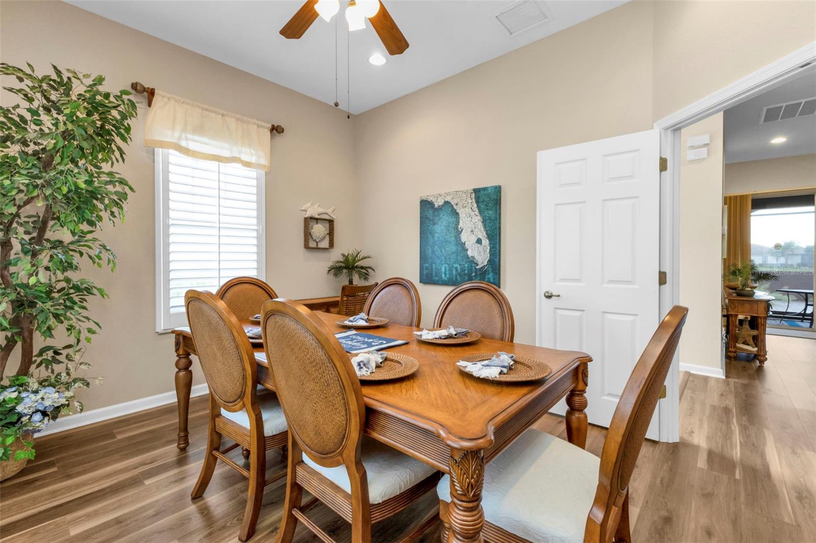 Image 16 of 66 For 2669 Wax Myrtle Court