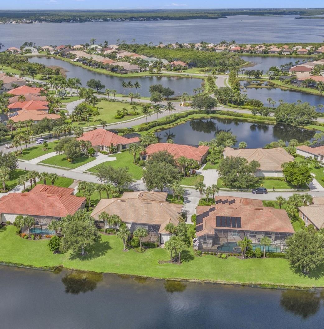 Image 40 of 66 For 2669 Wax Myrtle Court