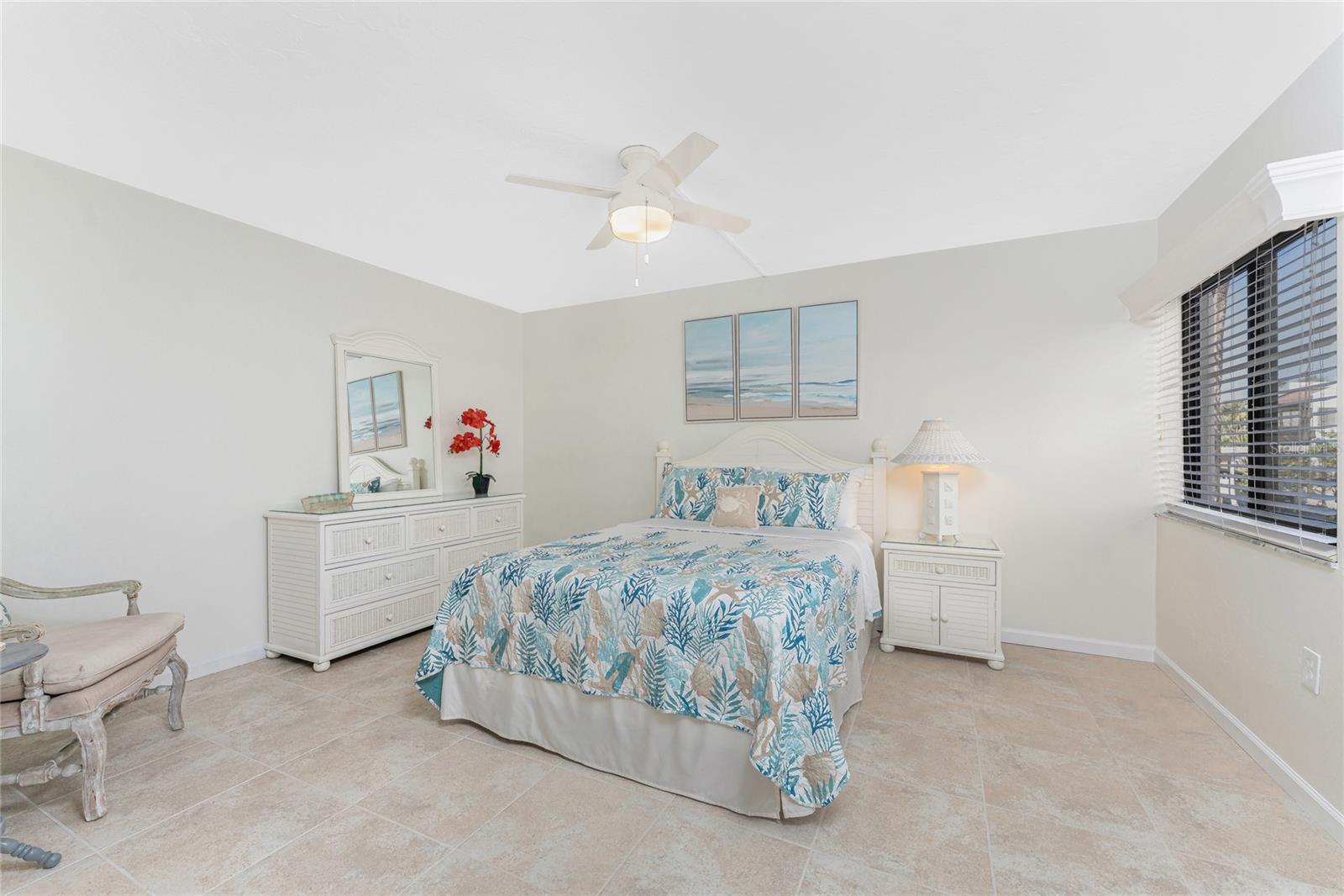 Image 14 of 46 For 2955 Beach Road D113