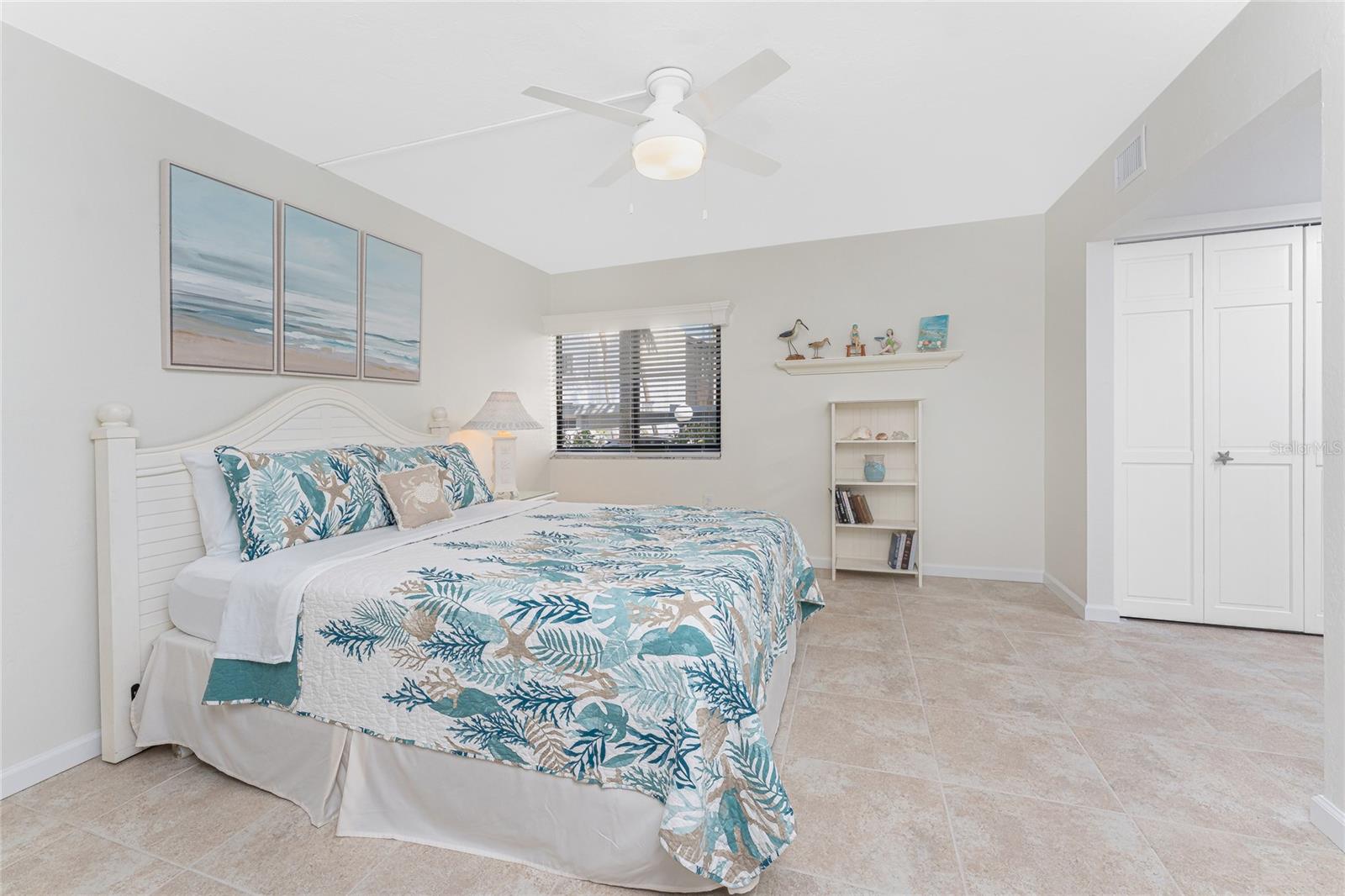 Image 15 of 46 For 2955 Beach Road D113