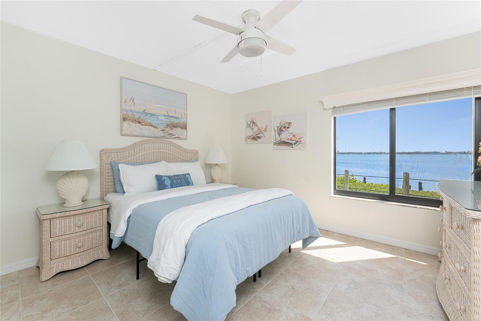 Image 21 of 46 For 2955 Beach Road D113
