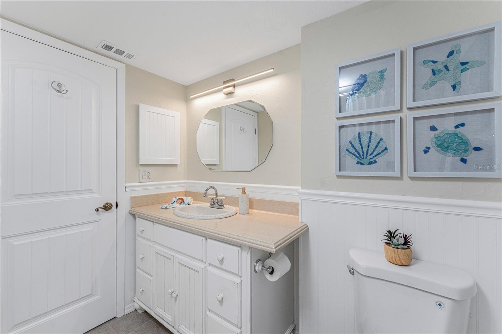 Image 25 of 46 For 2955 Beach Road D113