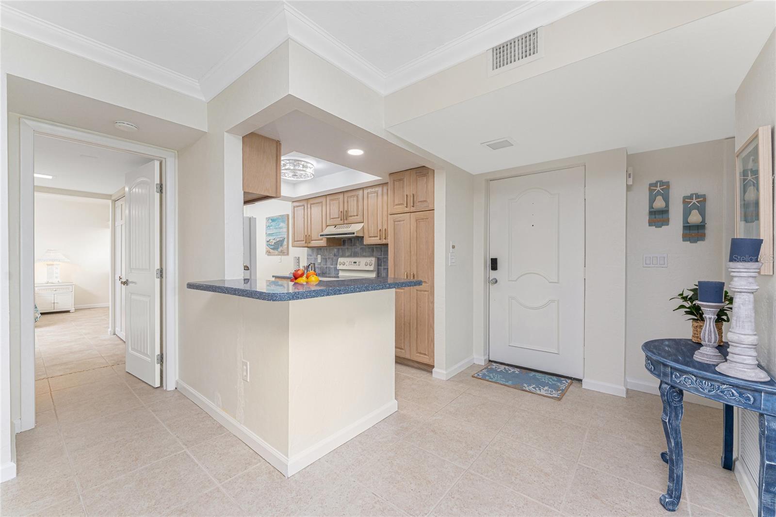 Image 3 of 46 For 2955 Beach Road D113