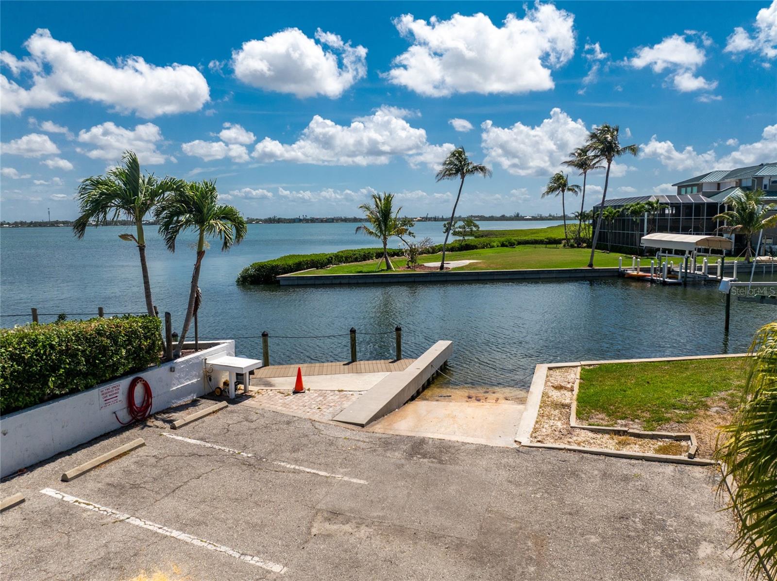 Image 30 of 46 For 2955 Beach Road D113
