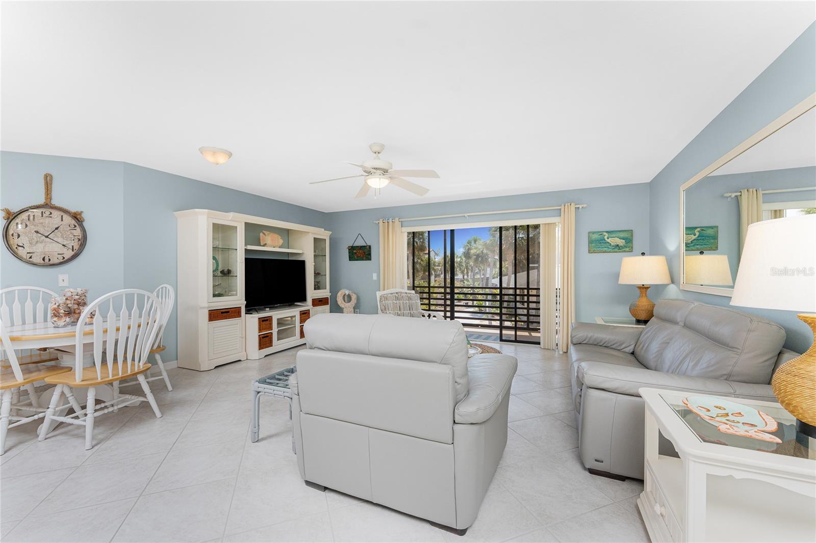Image 11 of 53 For 2769 Beach Road 105