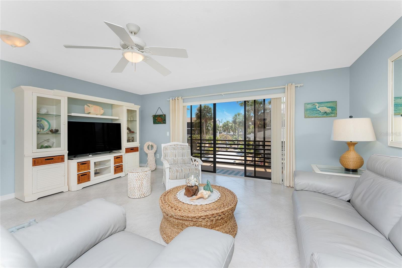 Image 12 of 53 For 2769 Beach Road 105