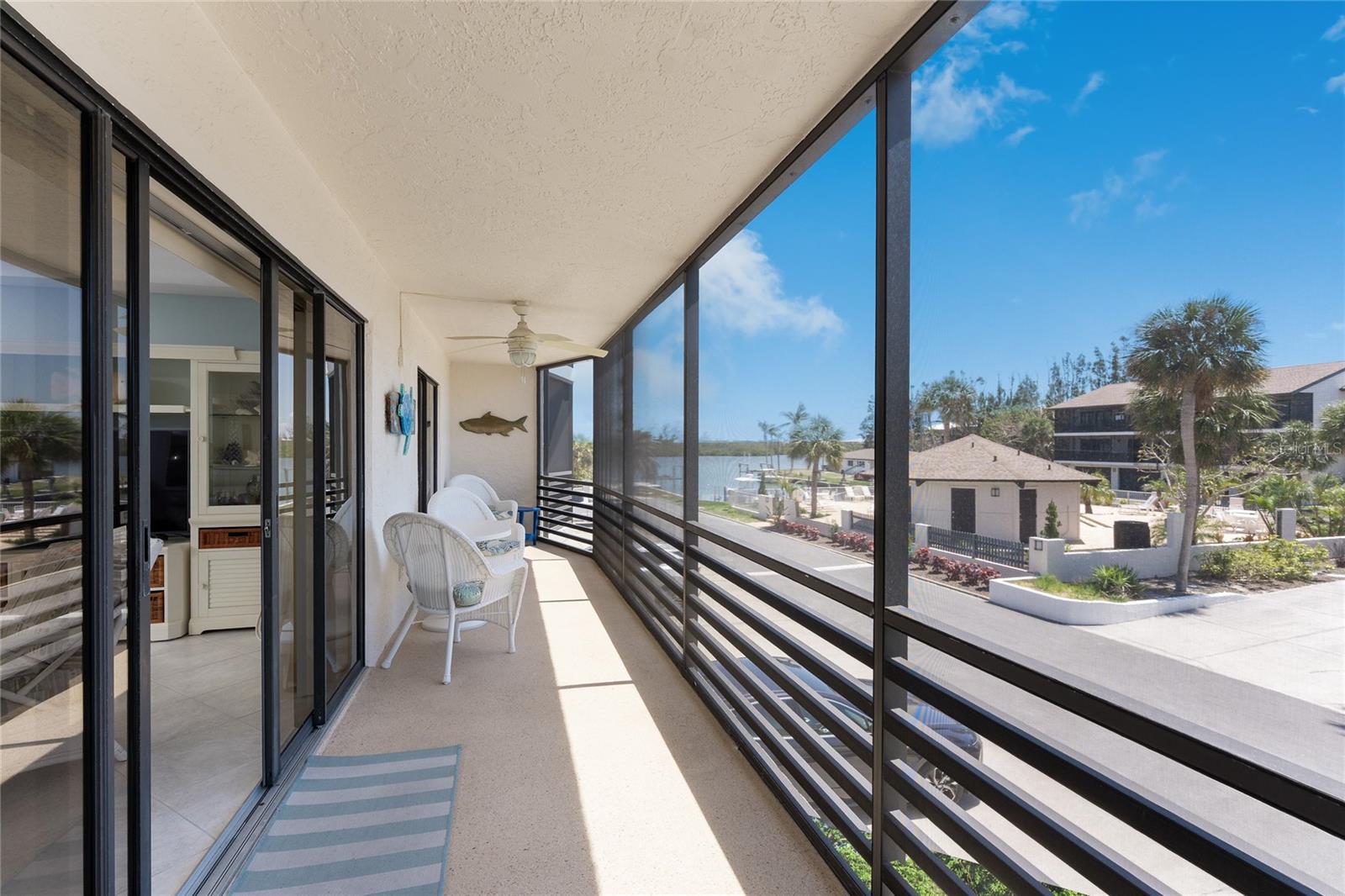 Image 13 of 53 For 2769 Beach Road 105