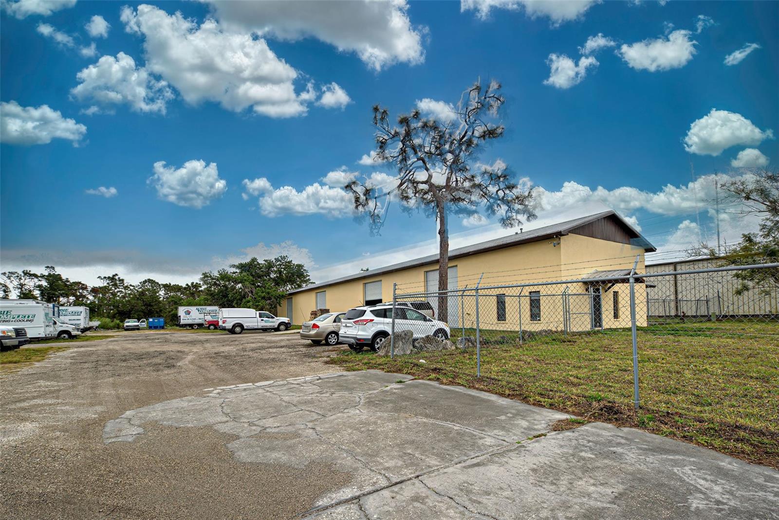 Image 3 of 51 For 533 & 531 Paul Morris Drive
