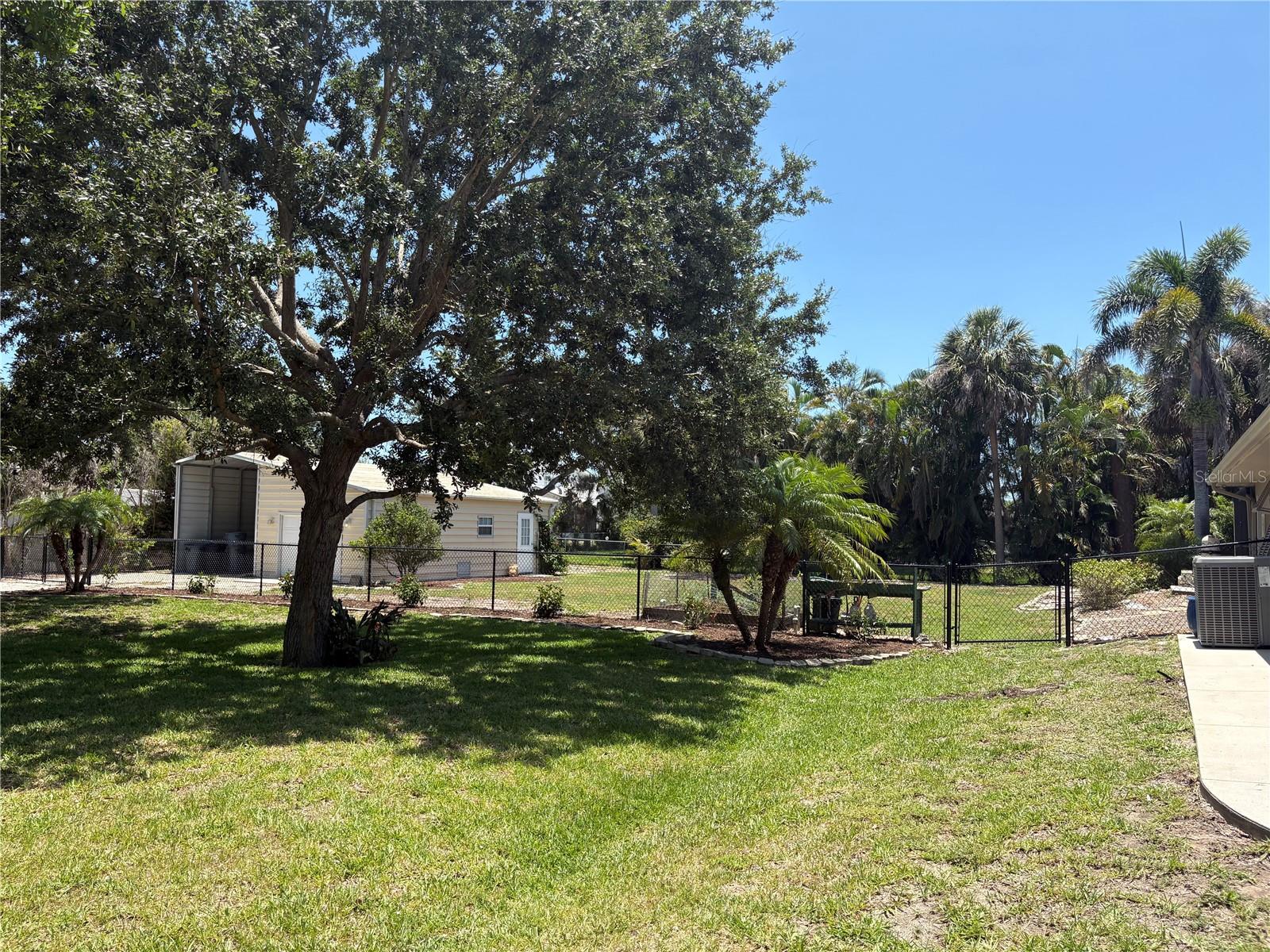 Image 6 of 53 For 941 Elwood Avenue