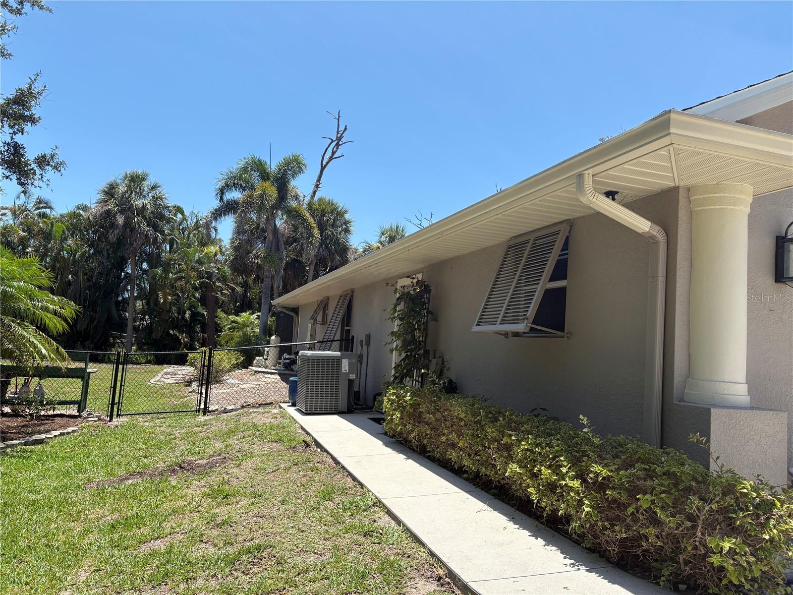 Image 8 of 53 For 941 Elwood Avenue