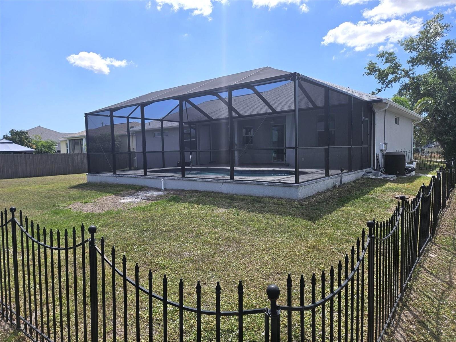 Image 3 of 35 For 2180 Peasley Street