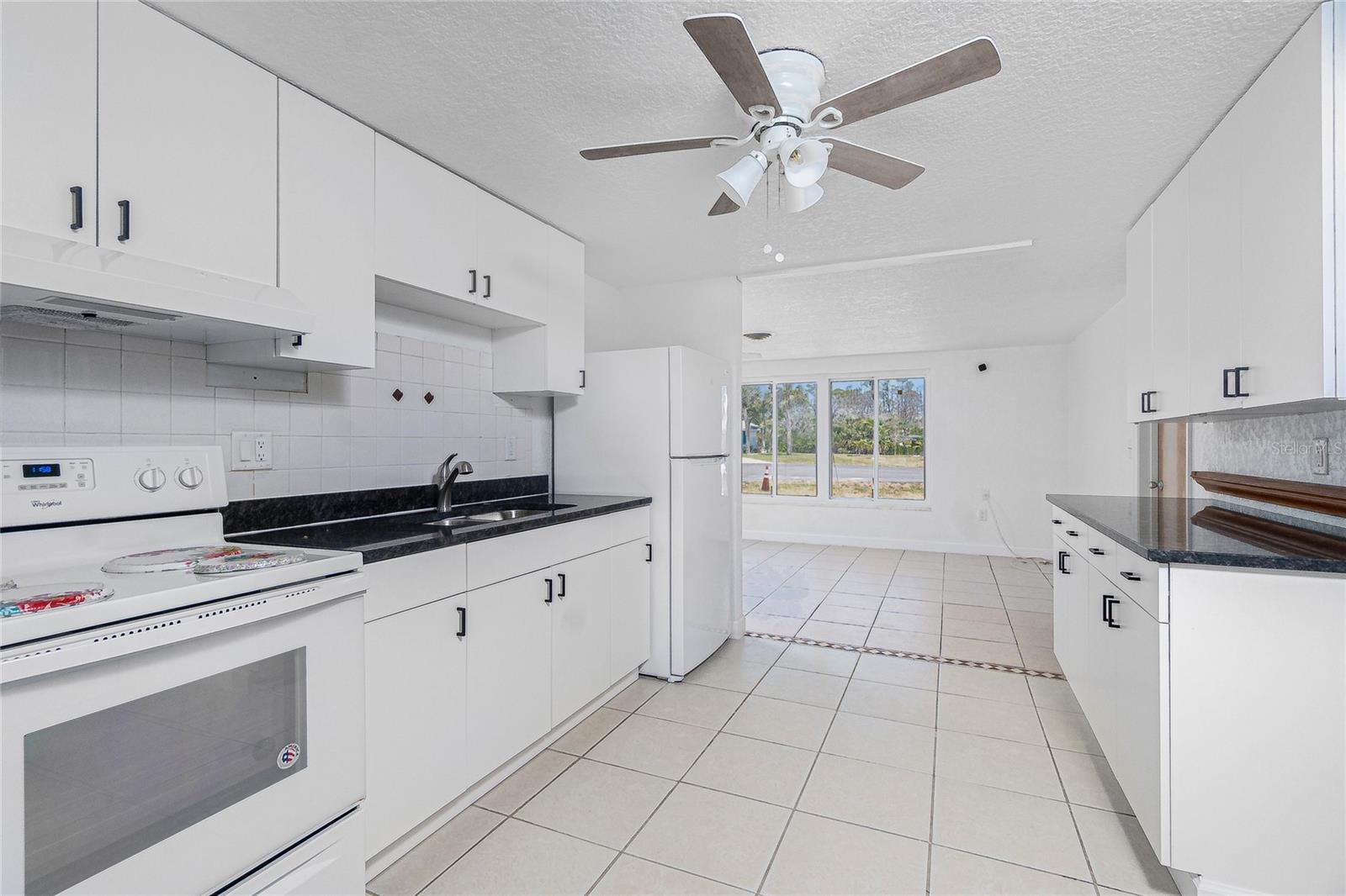 Image 15 of 55 For 1167 Delmar Street