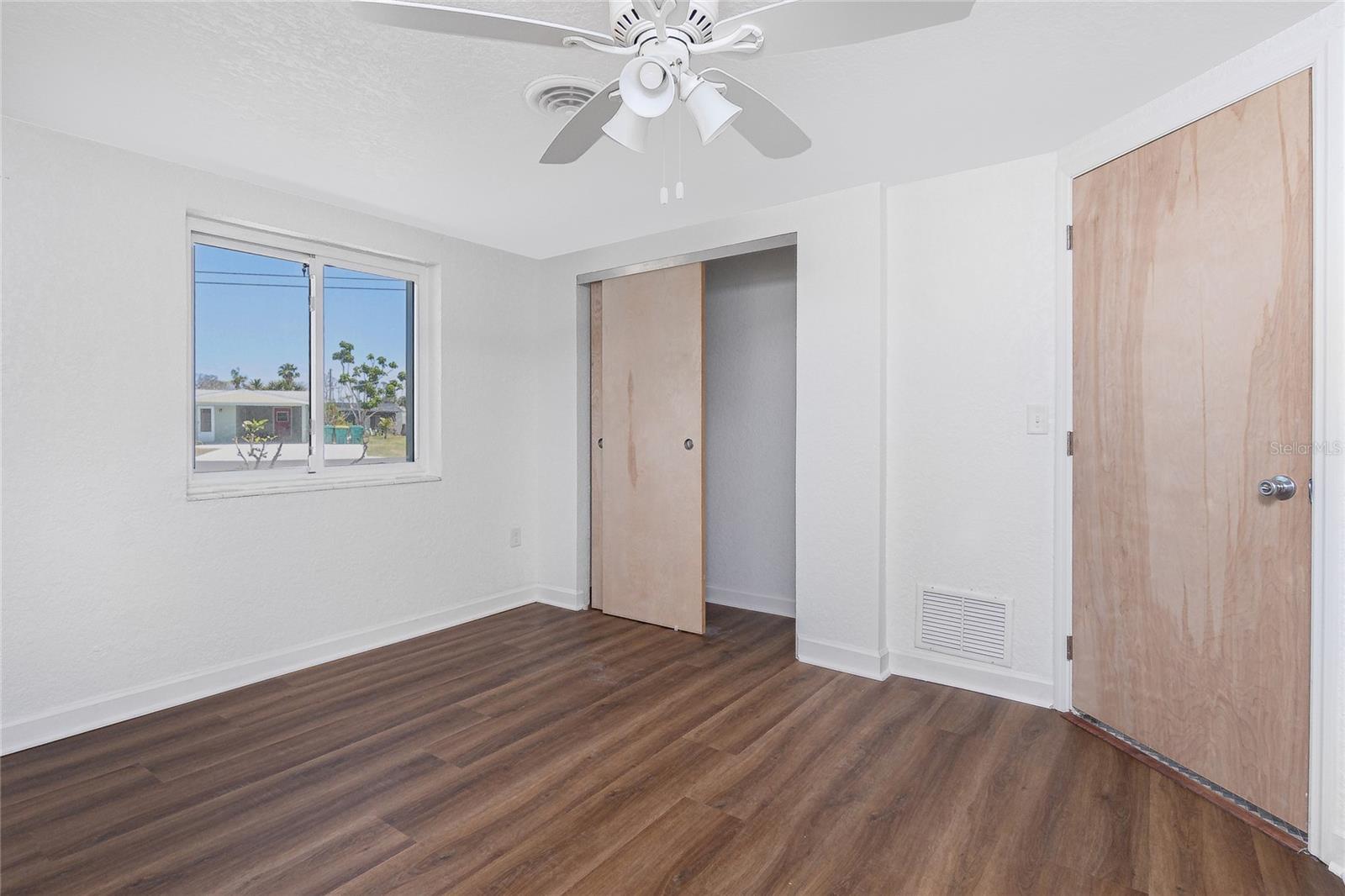 Image 20 of 55 For 1167 Delmar Street