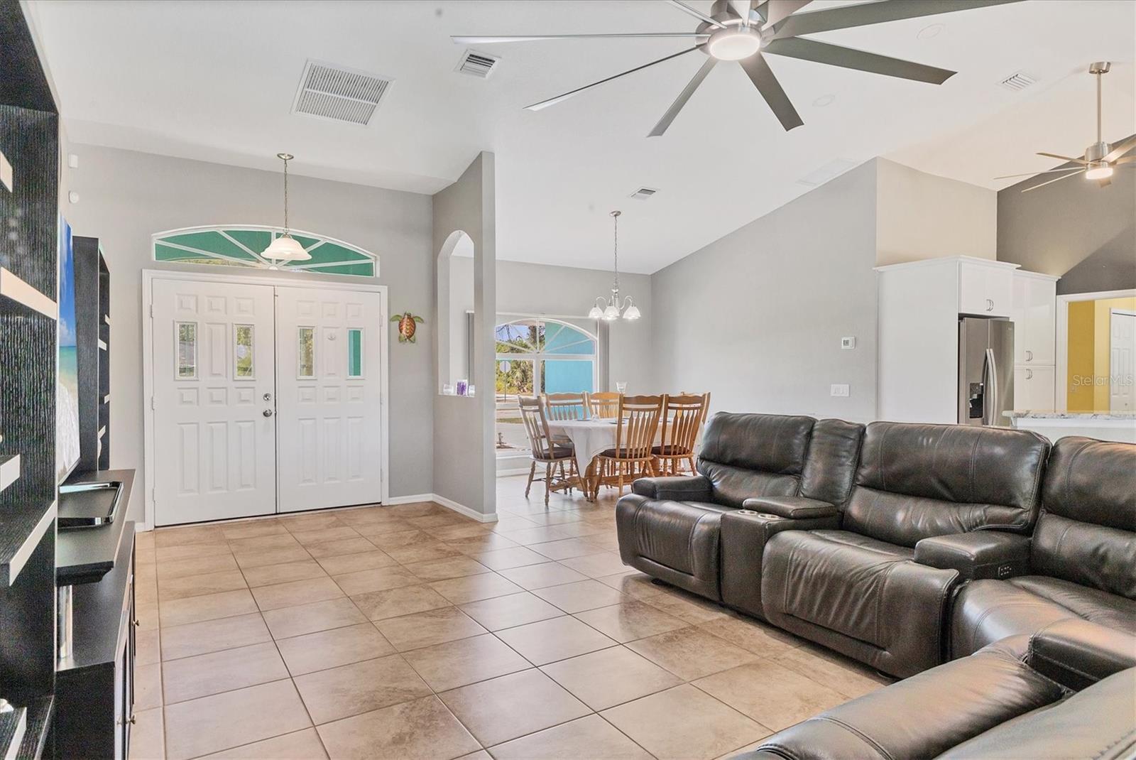 Image 10 of 100 For 6062 Spinnaker Boulevard