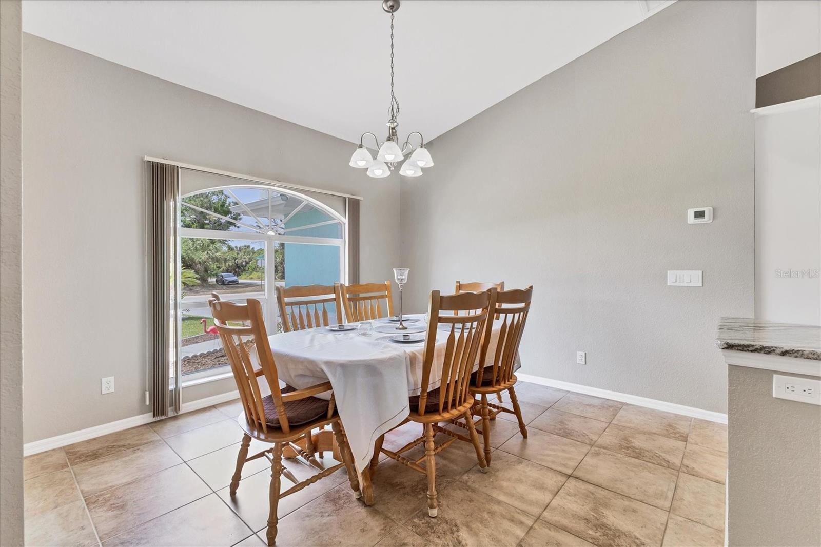 Image 18 of 100 For 6062 Spinnaker Boulevard