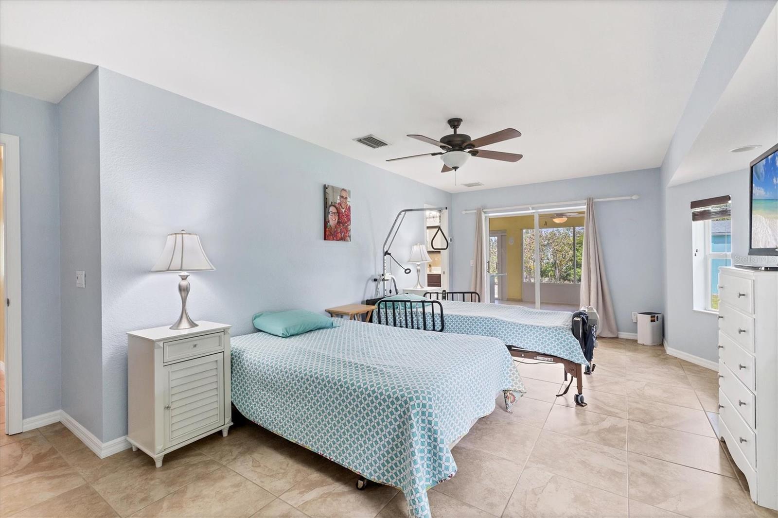 Image 45 of 100 For 6062 Spinnaker Boulevard