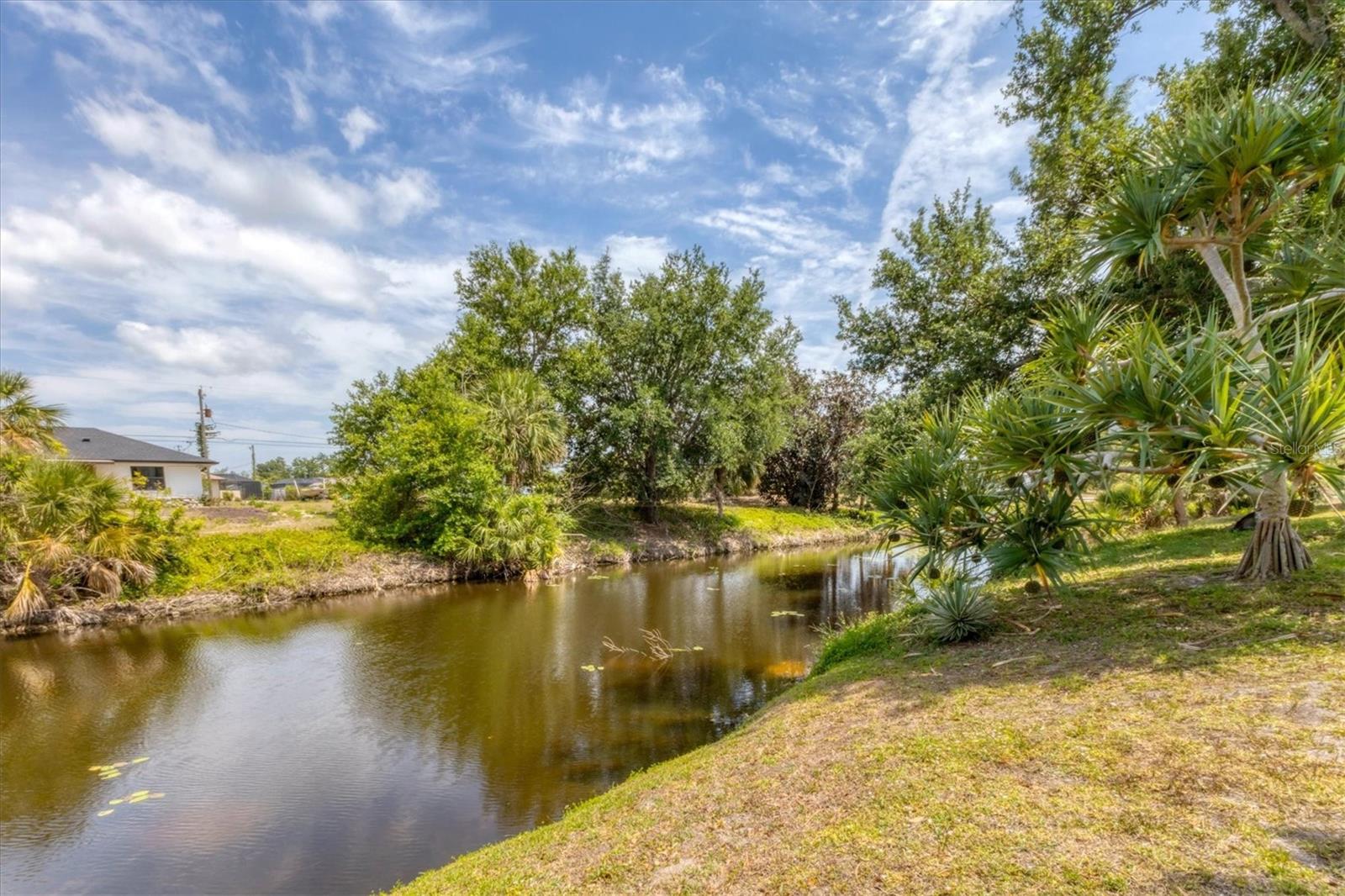 Image 57 of 100 For 6062 Spinnaker Boulevard