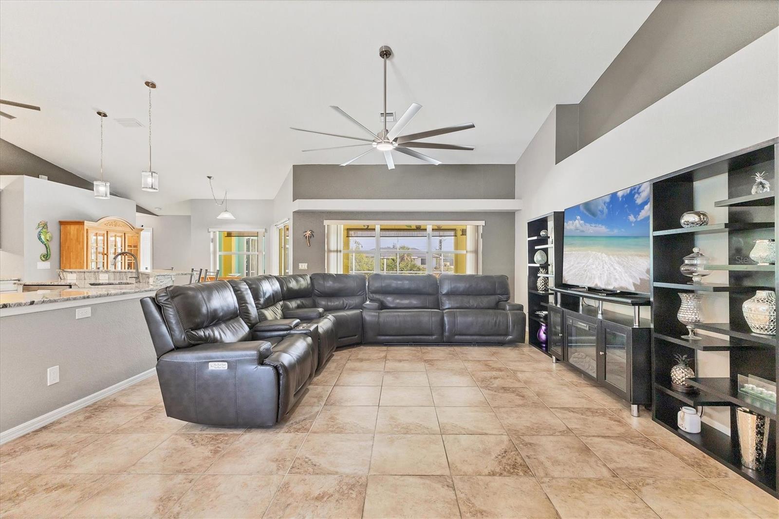 Image 6 of 100 For 6062 Spinnaker Boulevard
