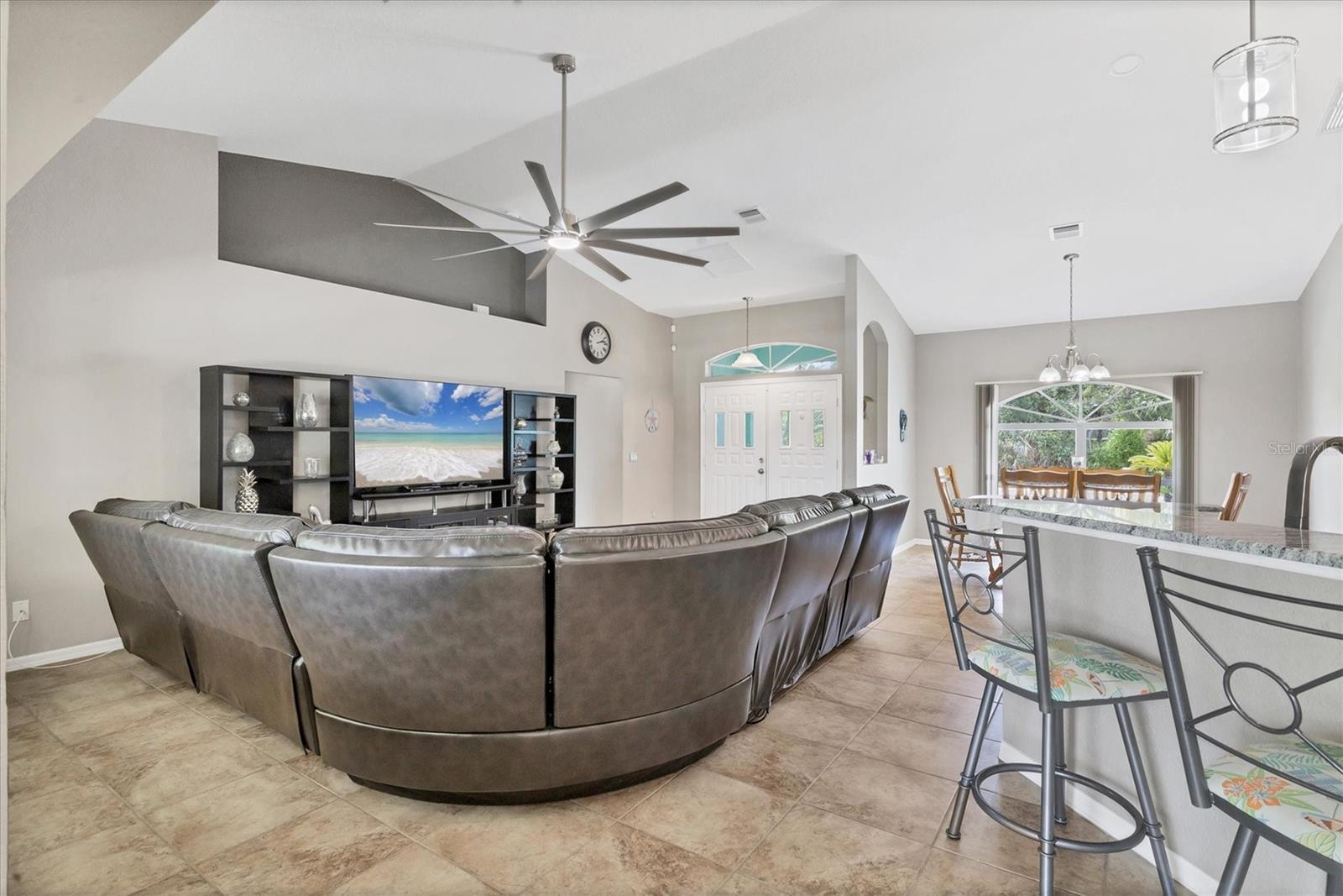 Image 8 of 100 For 6062 Spinnaker Boulevard
