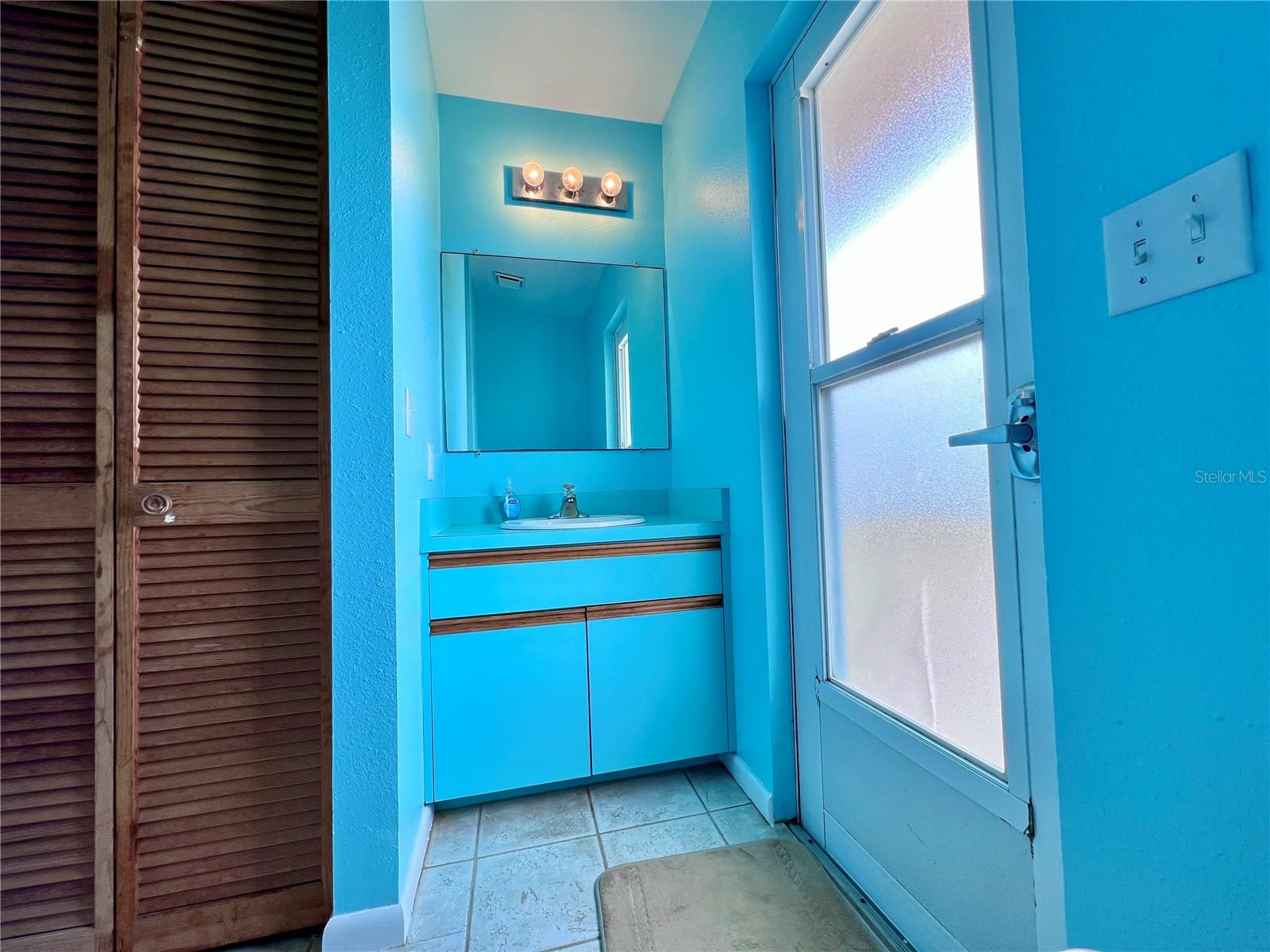 Image 13 of 45 For 8472 Grand Avenue