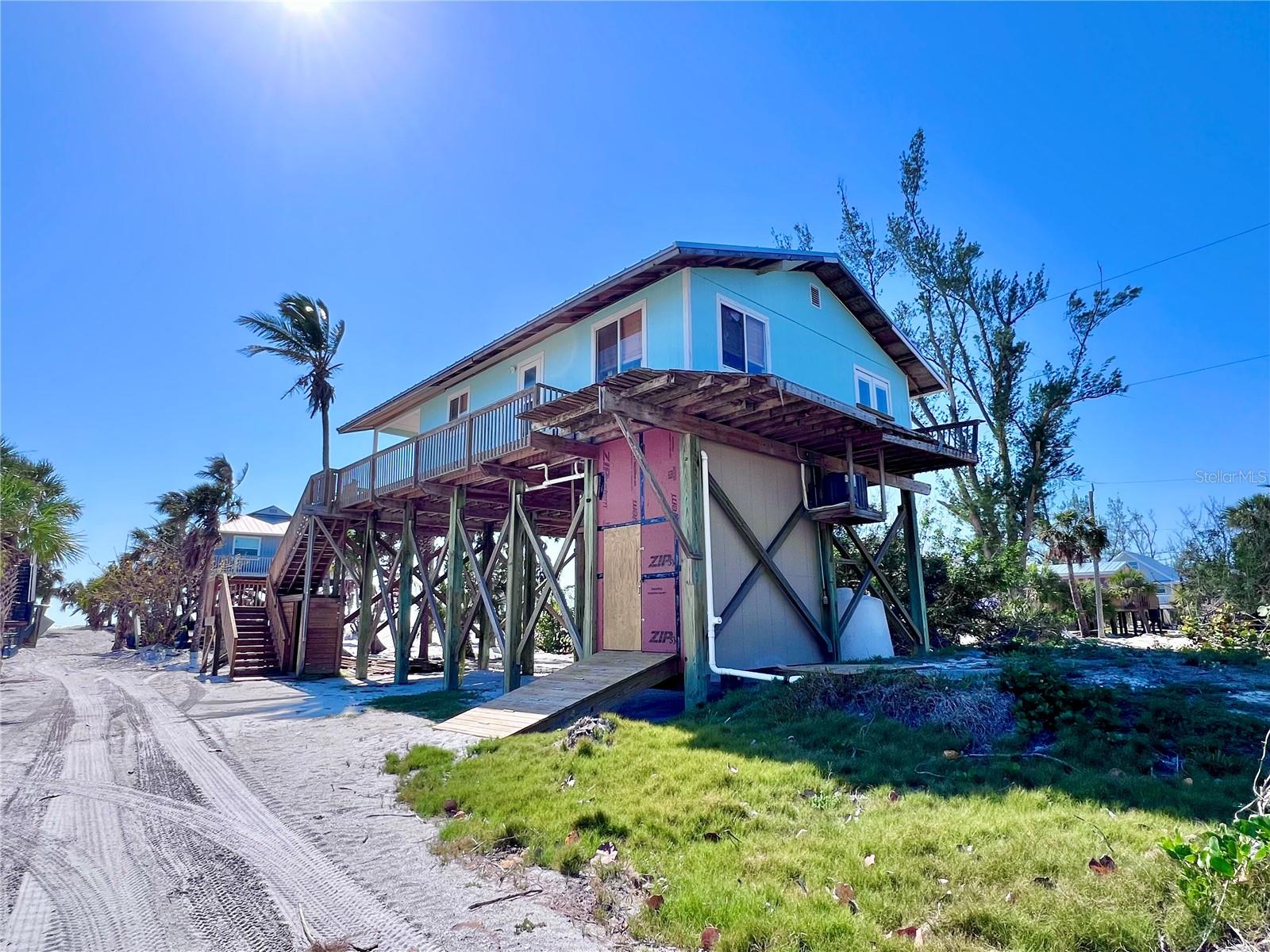 Image 2 of 45 For 8472 Grand Avenue