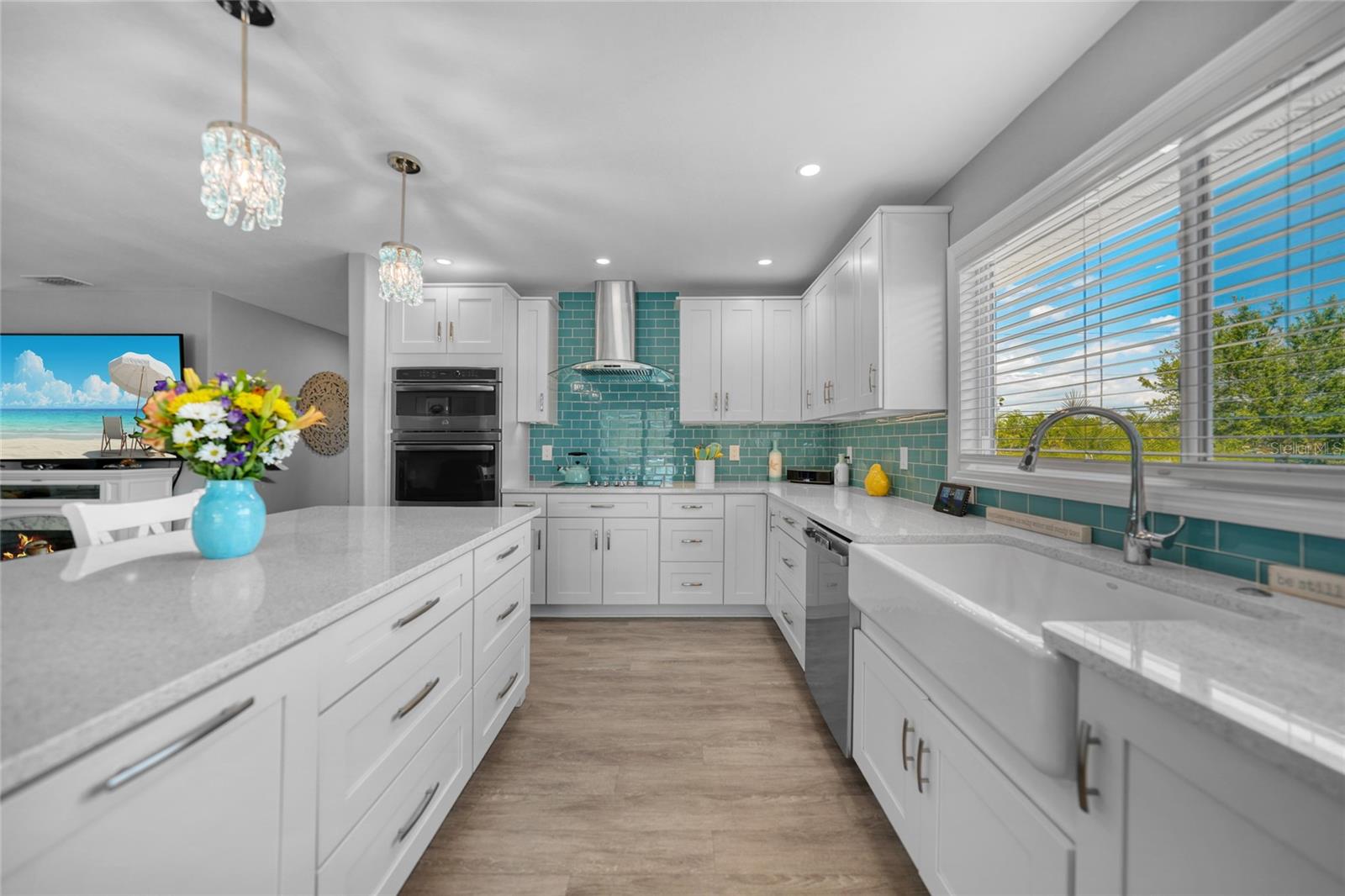 Image 14 of 52 For 24805 Nova Lane