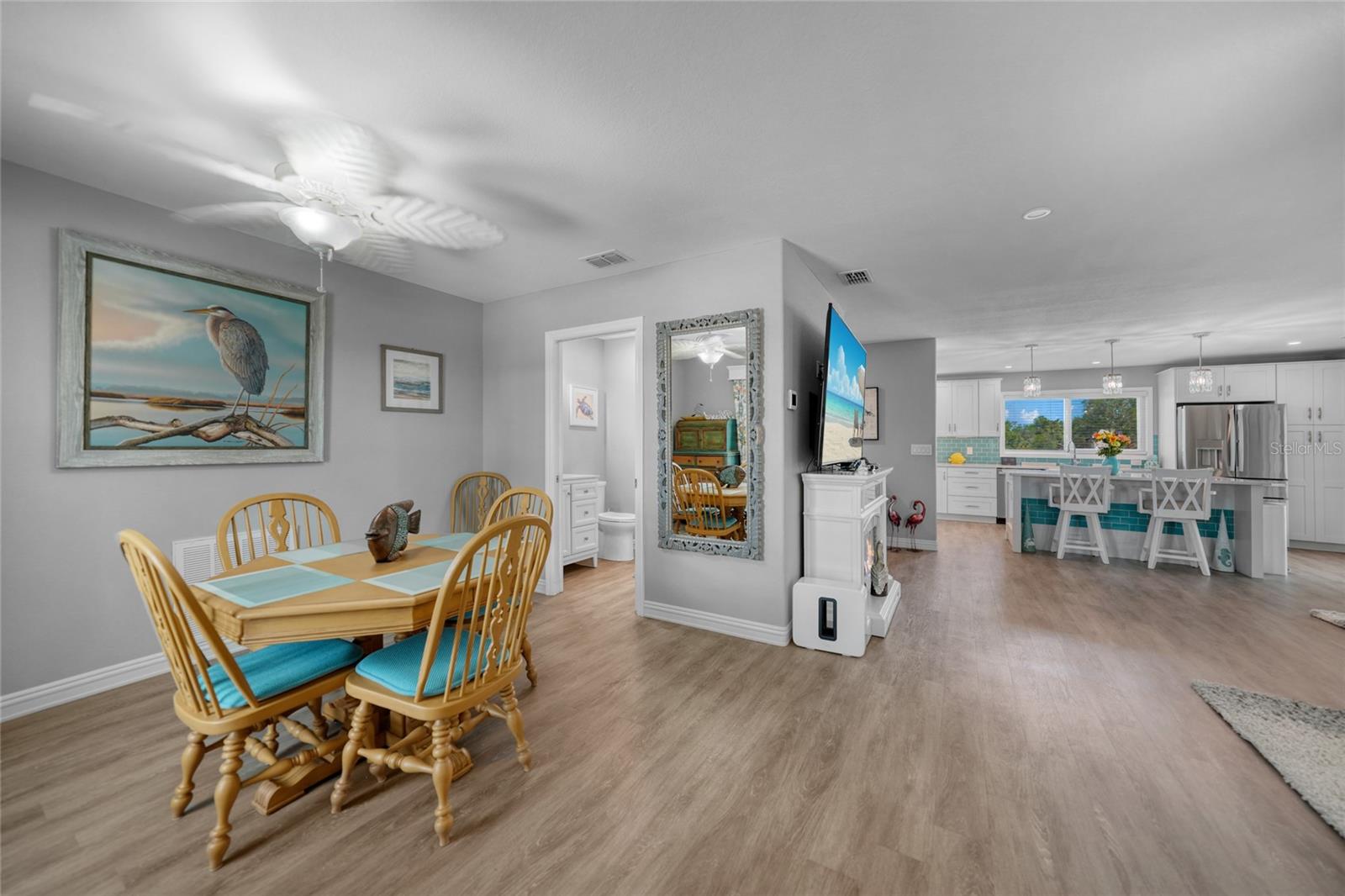 Image 22 of 52 For 24805 Nova Lane
