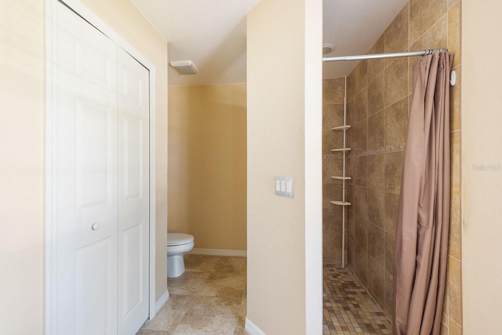 Image 23 of 41 For 7089 Benson Street