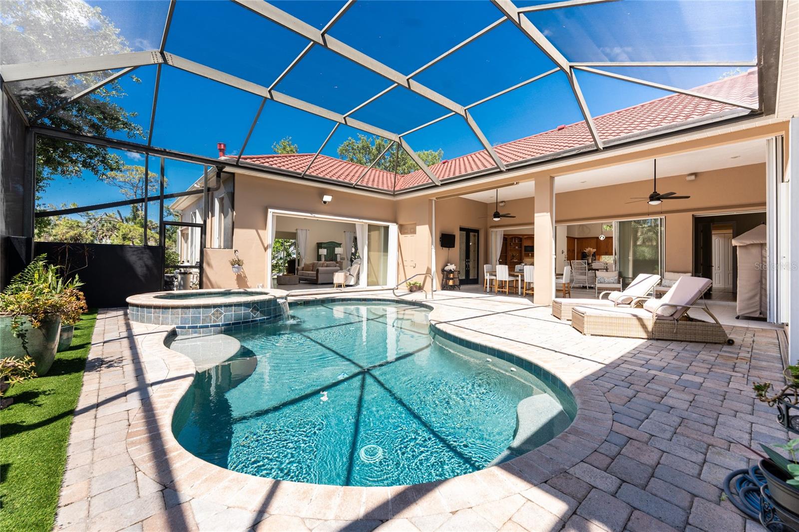 Image 4 of 98 For 26 Saint Croix Way