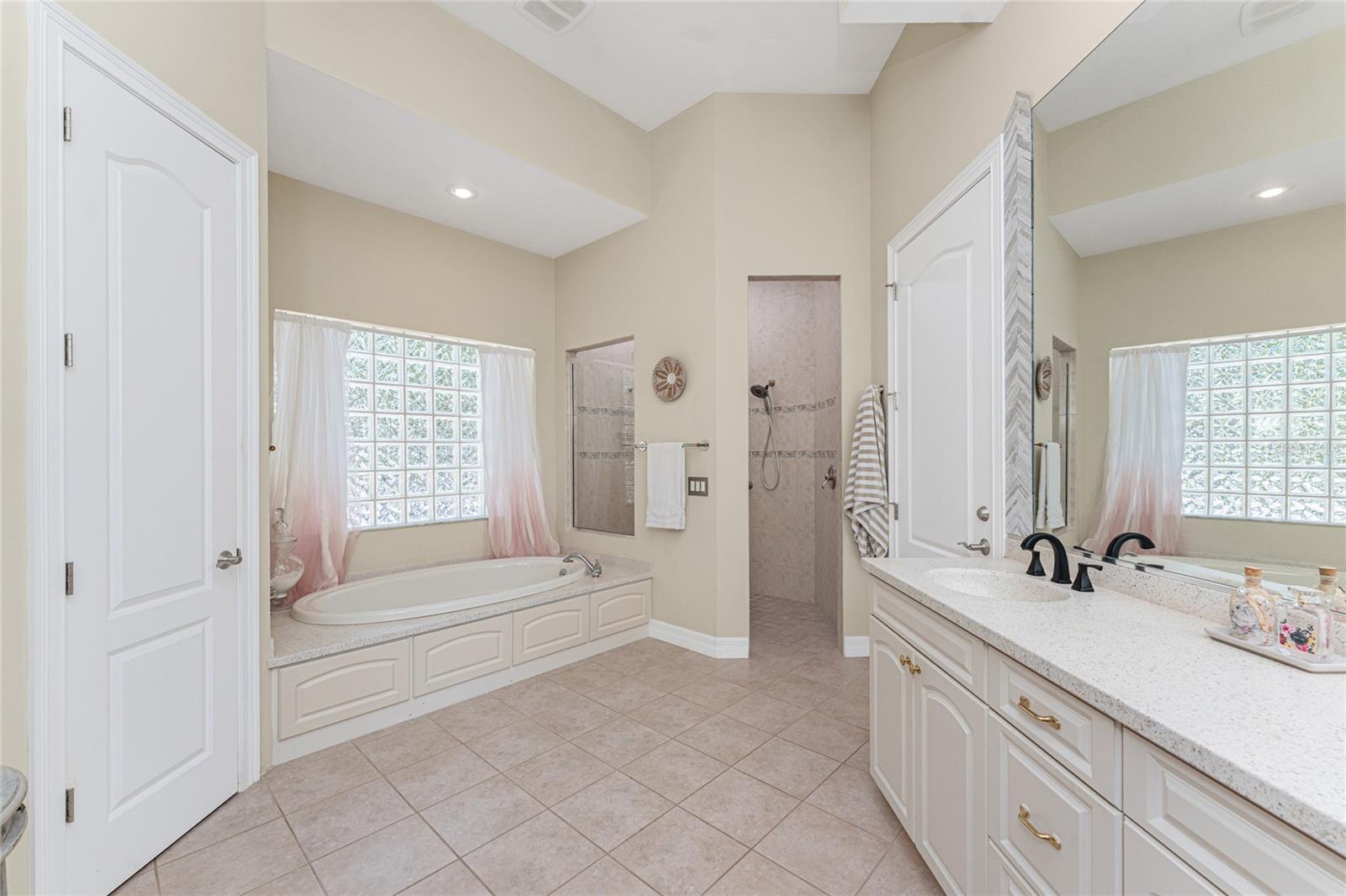 Image 40 of 98 For 26 Saint Croix Way