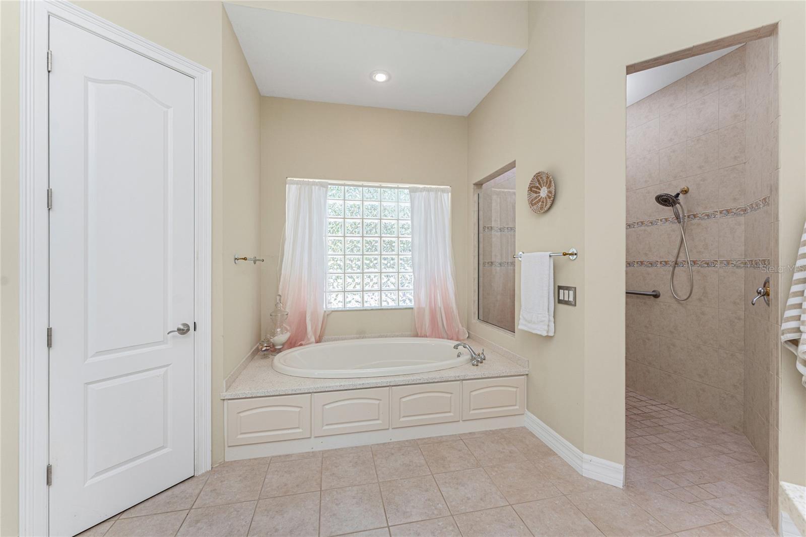 Image 41 of 98 For 26 Saint Croix Way