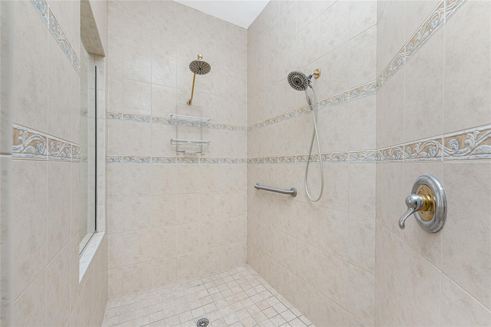 Image 42 of 98 For 26 Saint Croix Way
