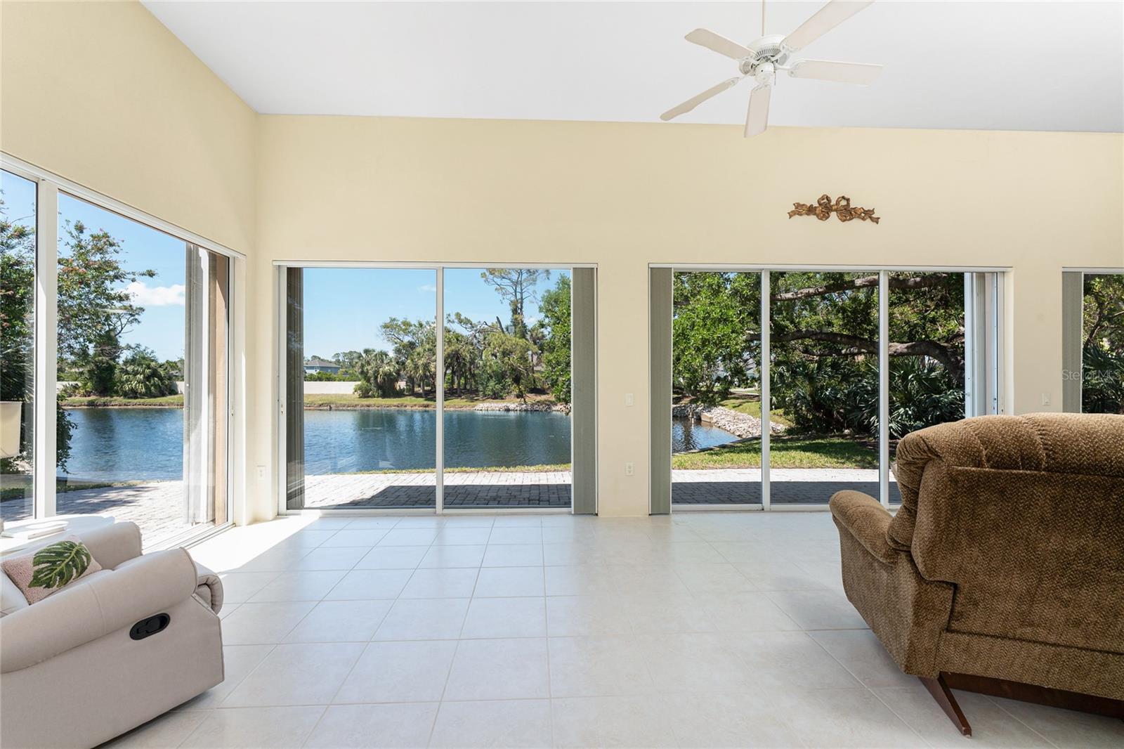Image 48 of 98 For 26 Saint Croix Way