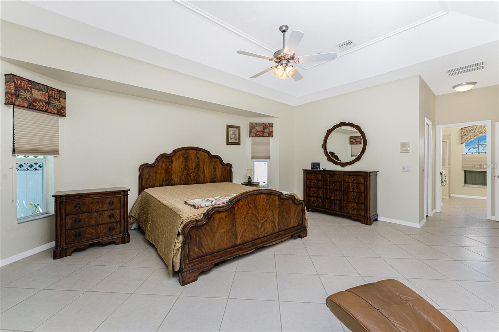 Image 19 of 48 For 810 Rotonda Circle