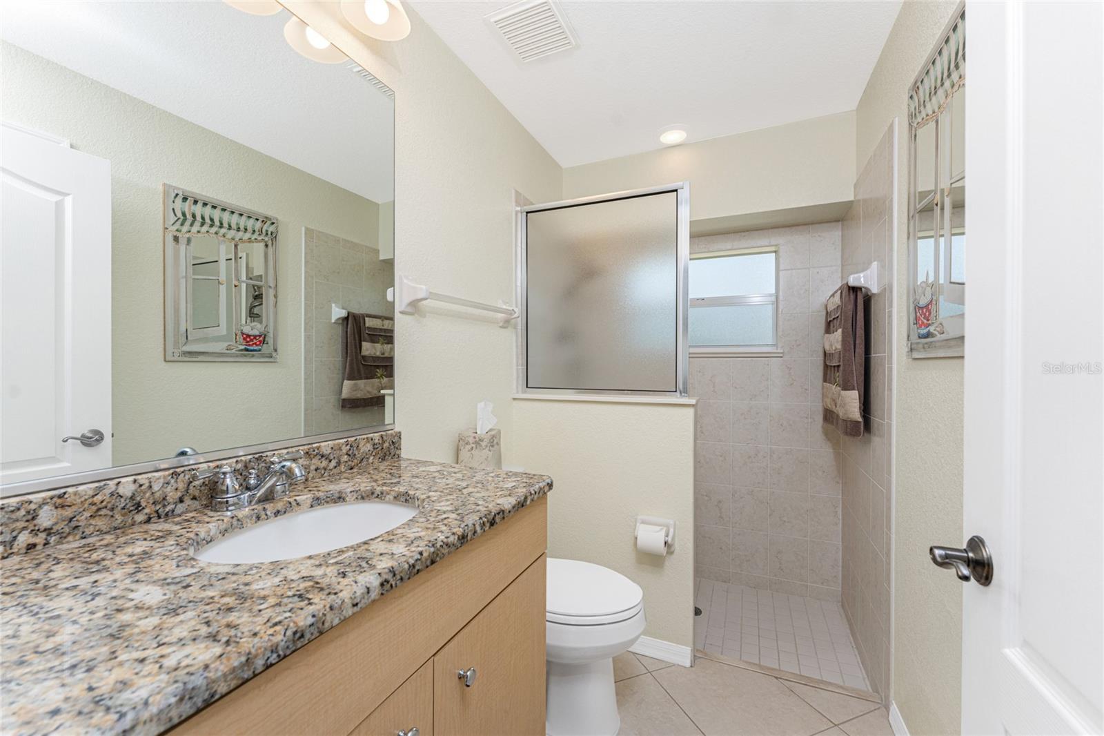 Image 27 of 48 For 810 Rotonda Circle
