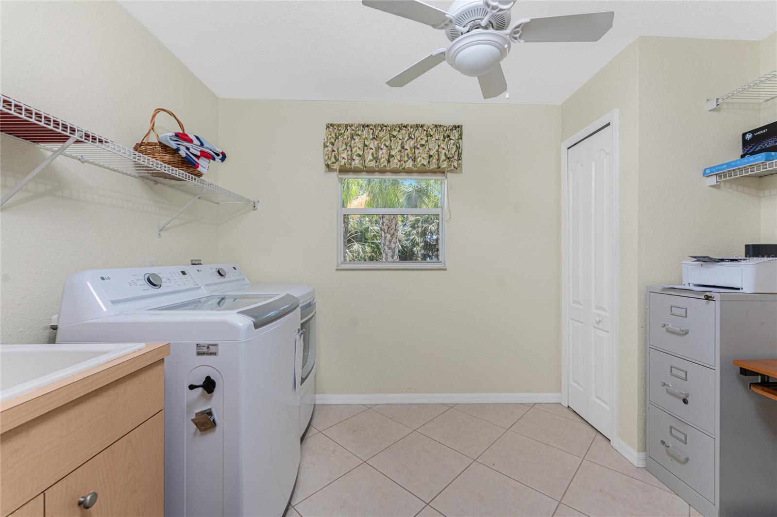 Image 29 of 48 For 810 Rotonda Circle