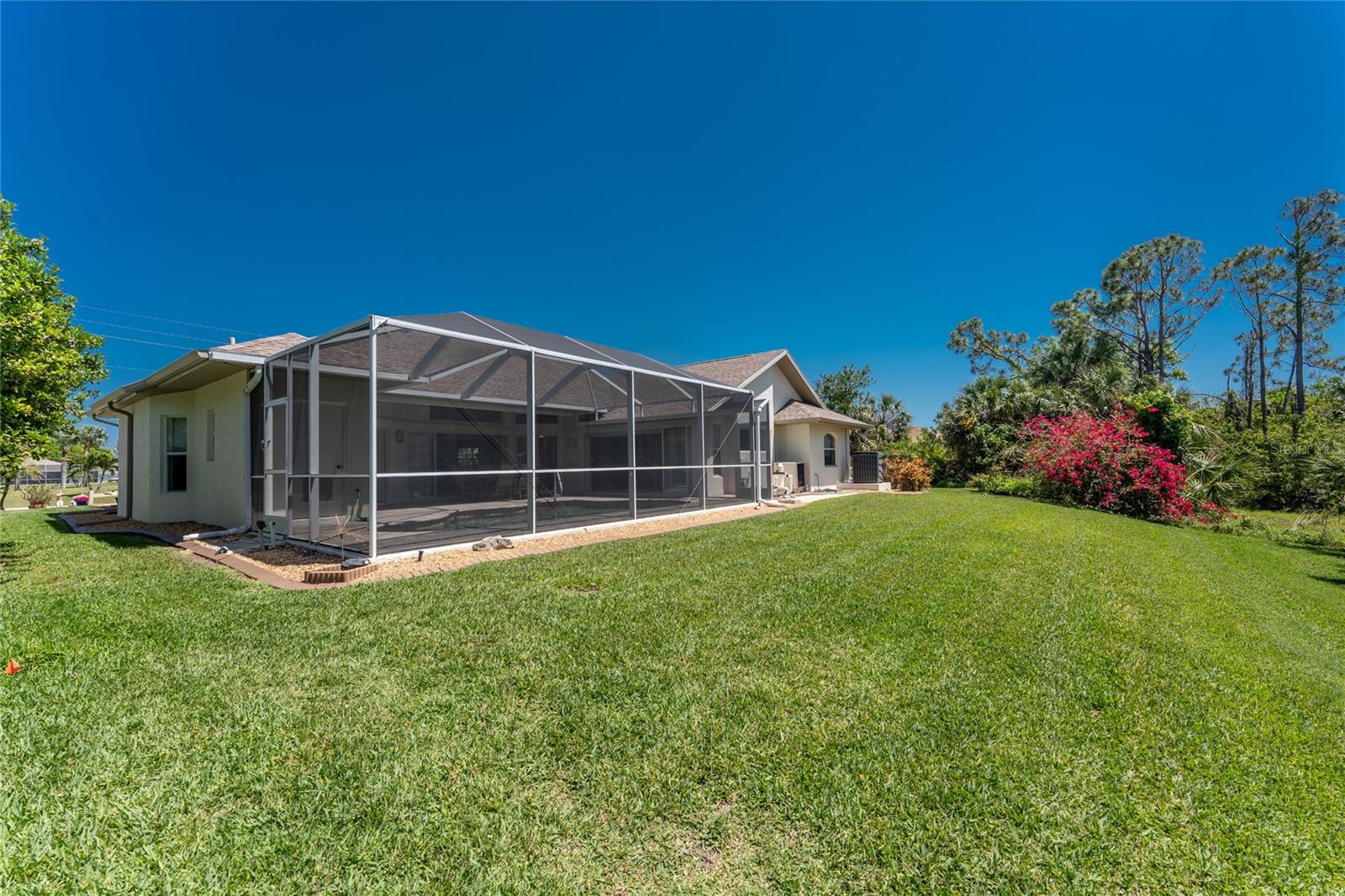 Image 36 of 48 For 810 Rotonda Circle