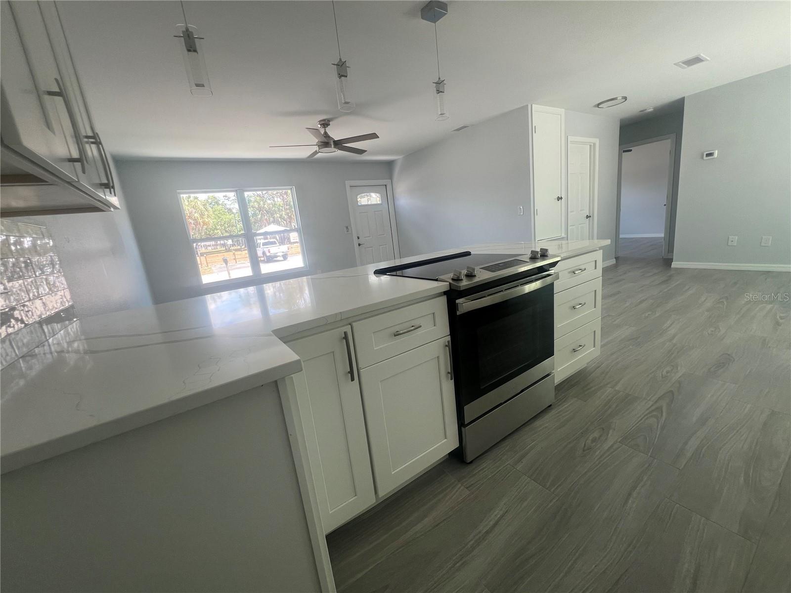Image 15 of 39 For 5417 Postma Street