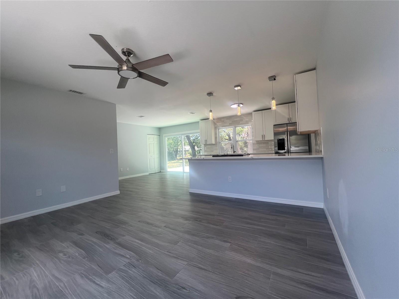 Image 6 of 39 For 5417 Postma Street