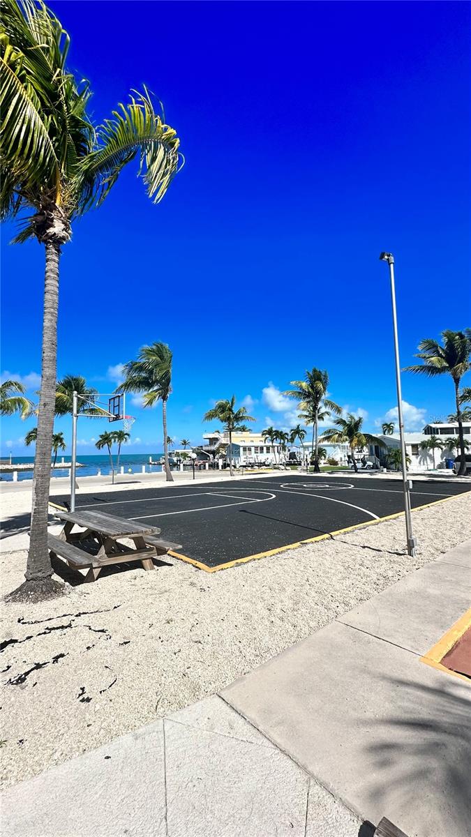 Image 24 of 44 For 65821 Overseas Highway 314