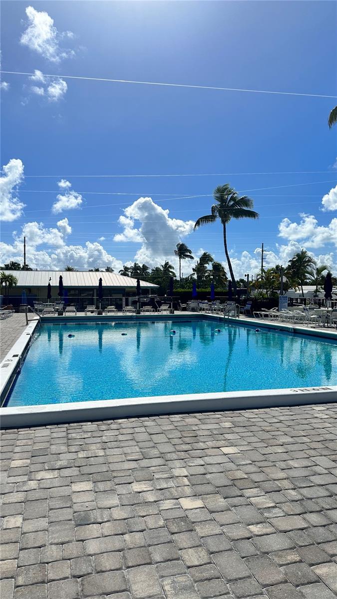 Image 27 of 44 For 65821 Overseas Highway 314